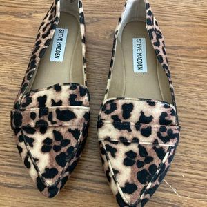 Steve Madden Leopard Flats. Size 5